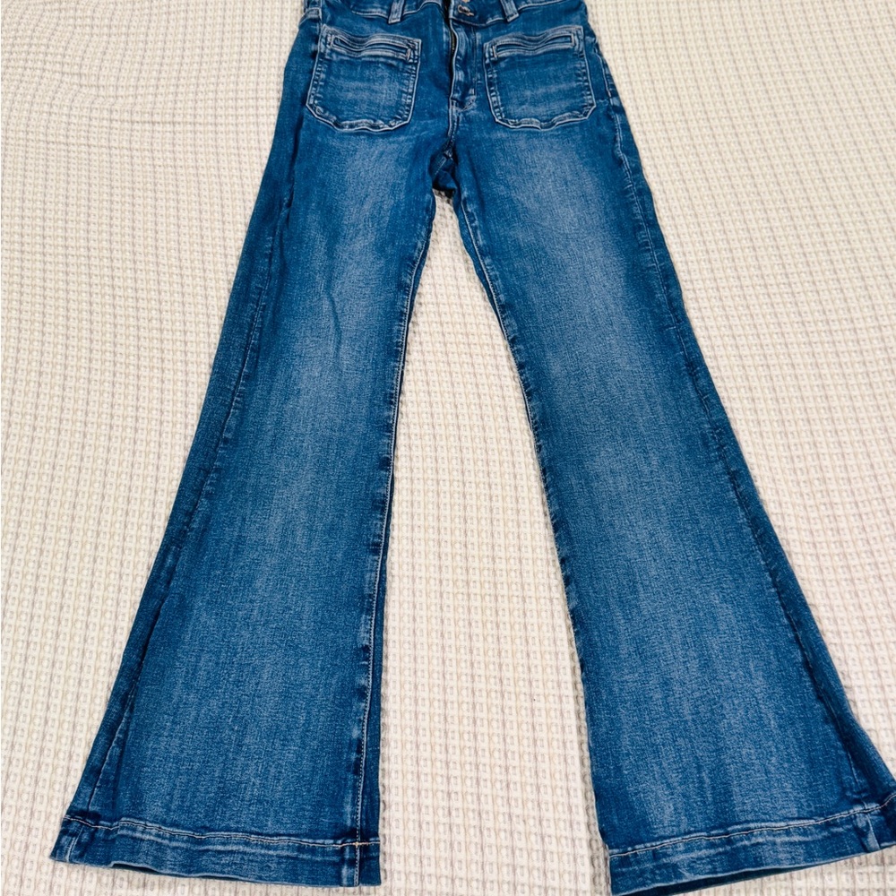 American Eagle size 6